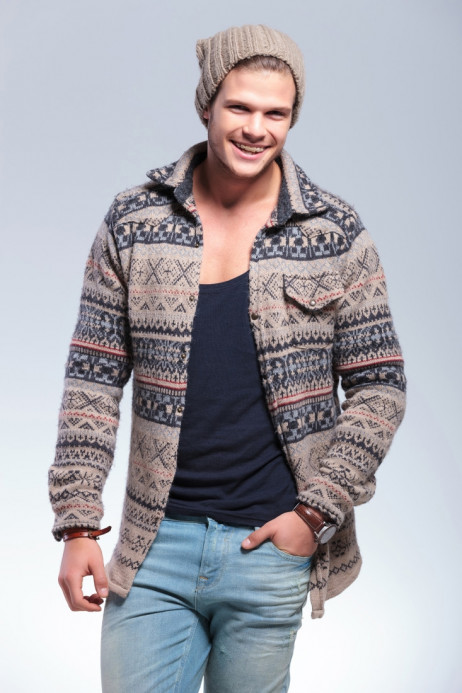 Merino V-neck Pullover Sweater